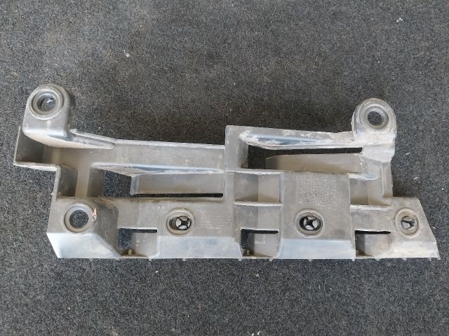 bontott VW CADDY Jobb hátsó Oldal Lökhárító Tartó (Műanyag)