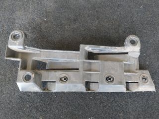 bontott VW CADDY Jobb hátsó Oldal Lökhárító Tartó (Műanyag)