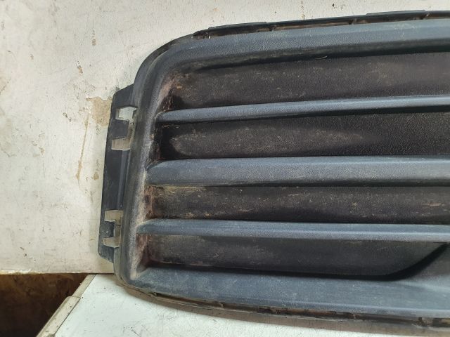 bontott VW CADDY Jobb Ködlámpa Rács