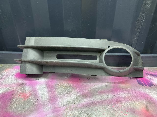 bontott VW CADDY Jobb Ködlámpa Rács