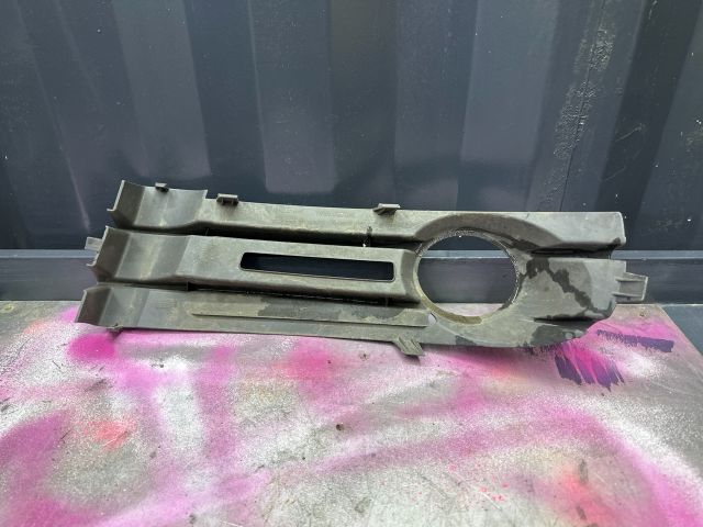 bontott VW CADDY Jobb Ködlámpa Rács