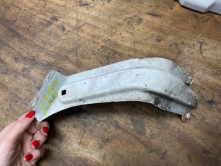 bontott VW CADDY Jobb Sárvédő Oldaltartó