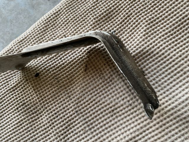 bontott VW CADDY Jobb Sárvédő Oldaltartó