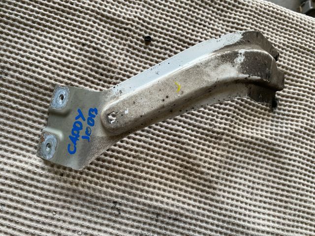 bontott VW CADDY Jobb Sárvédő Oldaltartó