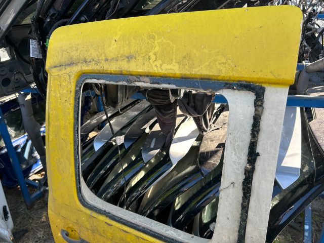 bontott VW CADDY Jobb Tolóajtó (Üres lemez)