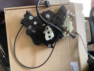 bontott VW CADDY Jobb Tolóajtó Zárszerkezet