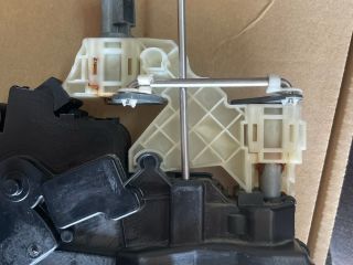 bontott VW CADDY Jobb Tolóajtó Zárszerkezet