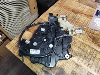 bontott VW CADDY Jobb Tolóajtó Zárszerkezet