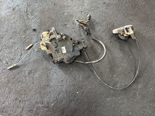 bontott VW CADDY Jobb Tolóajtó Zárszerkezet