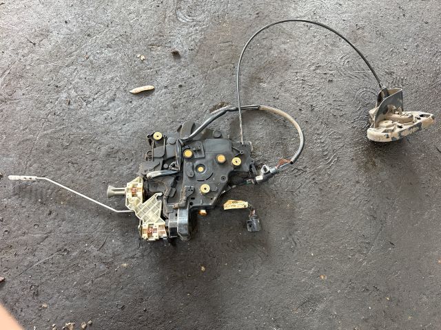 bontott VW CADDY Jobb Tolóajtó Zárszerkezet