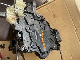 bontott VW CADDY Jobb Tolóajtó Zárszerkezet