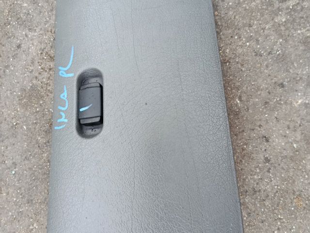 bontott VW CADDY Kesztyűtartó Nyitó Kar / Gomb