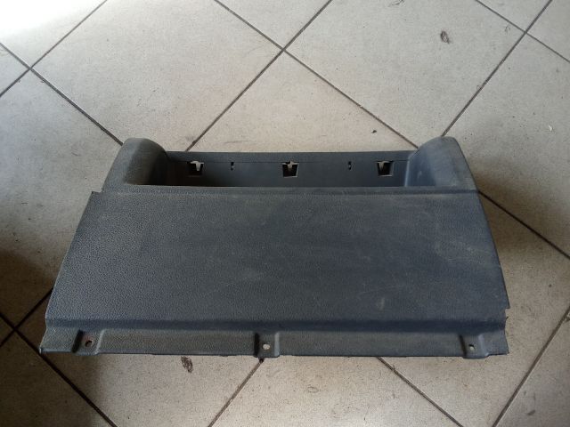 bontott VW CADDY Kesztyűtartó