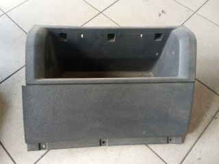 bontott VW CADDY Kesztyűtartó