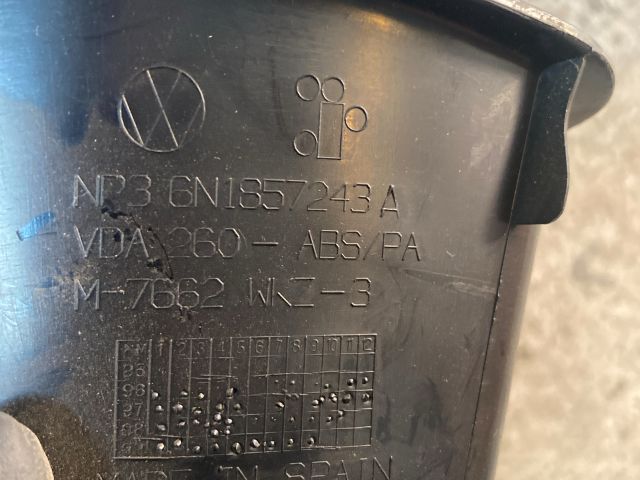 bontott VW CADDY Kilométeróra Keret