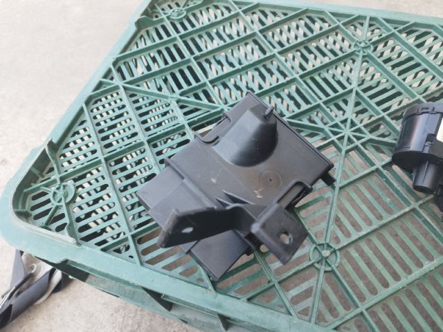 bontott VW CADDY Komfort Elektronika