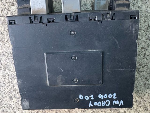 bontott VW CADDY Komfort Elektronika