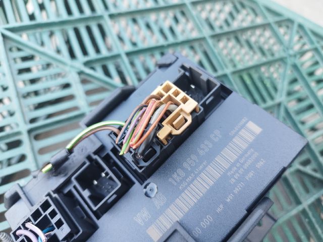 bontott VW CADDY Komfort Elektronika