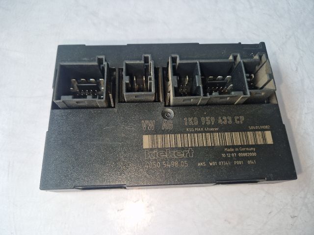 bontott VW CADDY Komfort Elektronika