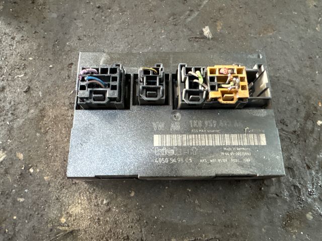 bontott VW CADDY Komfort Elektronika