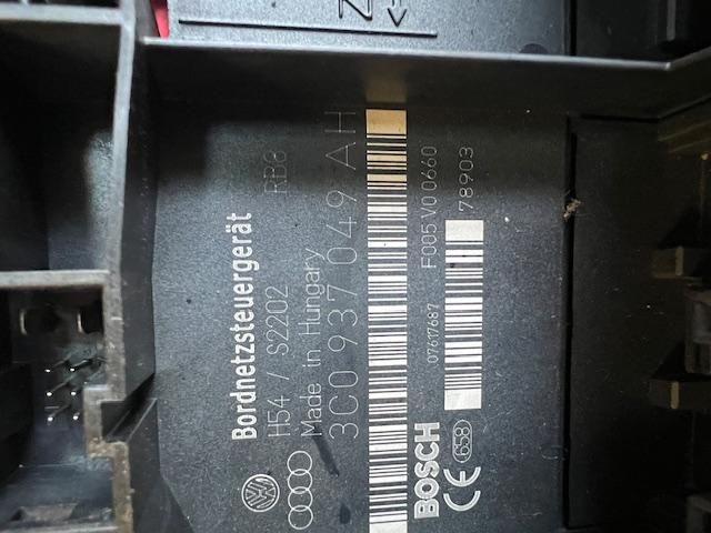 bontott VW CADDY Komfort Elektronika