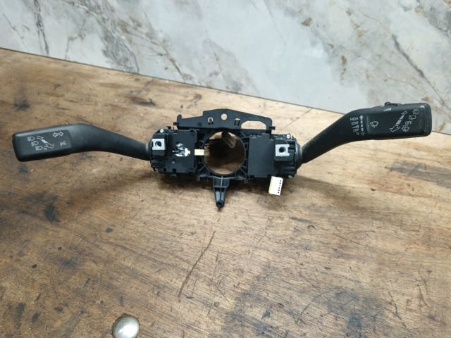 bontott VW CADDY Komplett Kormánykapcsoló (Bajuszkapcsoló)