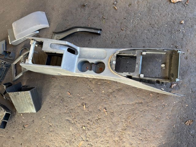 bontott VW CADDY Könyöklő