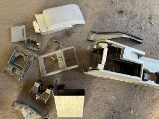 bontott VW CADDY Könyöklő