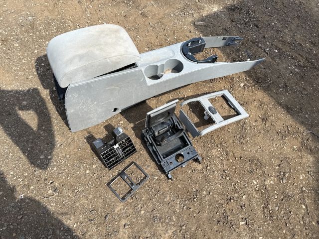 bontott VW CADDY Könyöklő