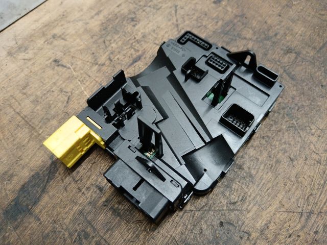 bontott VW CADDY Kormányoszlop Vezérlő