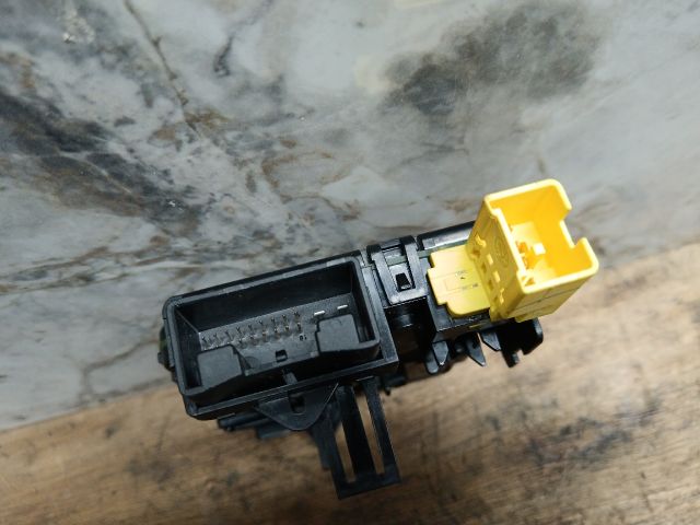 bontott VW CADDY Kormányoszlop Vezérlő