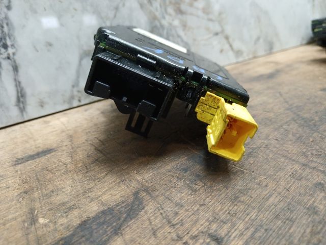 bontott VW CADDY Kormányoszlop Vezérlő