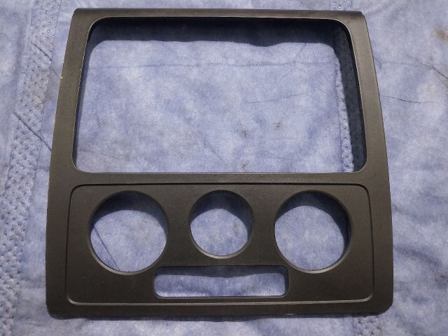 bontott VW CADDY Középkonzol Keret