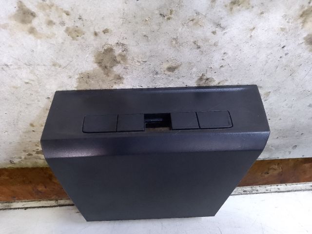 bontott VW CADDY Középkonzol Keret