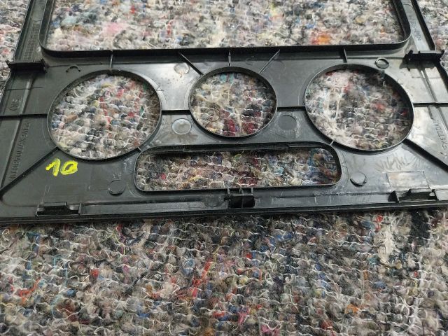 bontott VW CADDY Középkonzol Keret