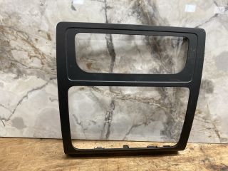 bontott VW CADDY Középkonzol Keret