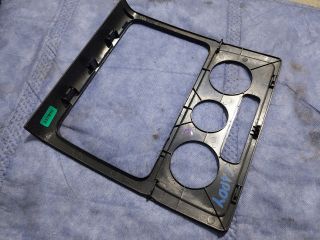 bontott VW CADDY Középkonzol Keret