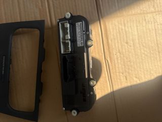 bontott VW CADDY Középkonzol Vezérlő Panel