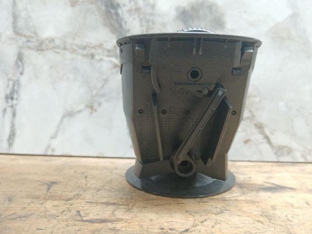 bontott VW CADDY Középső Jobb Szellőző