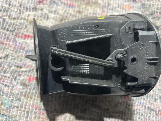 bontott VW CADDY Középső Jobb Szellőző