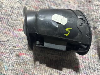 bontott VW CADDY Középső Jobb Szellőző