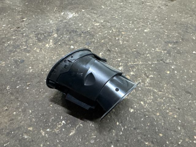 bontott VW CADDY Középső Jobb Szellőző