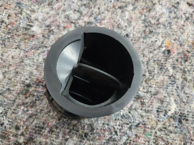 bontott VW CADDY Középső Szellőző