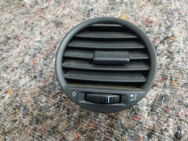 bontott VW CADDY Középső Szellőző