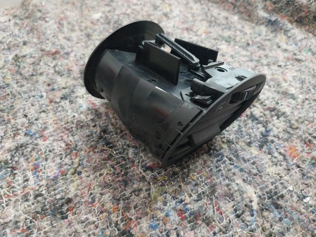 bontott VW CADDY Középső Szellőző