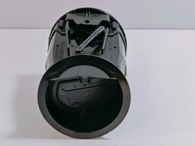 bontott VW CADDY Középső Szellőző