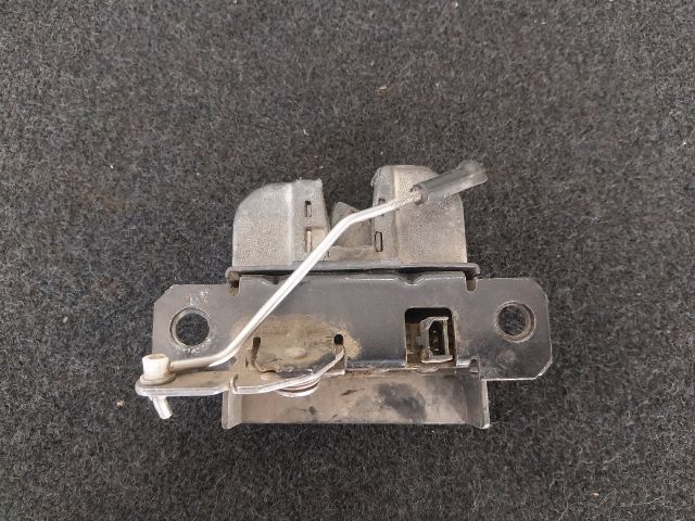 bontott VW CADDY Központizár Motor Csomagtérajtó