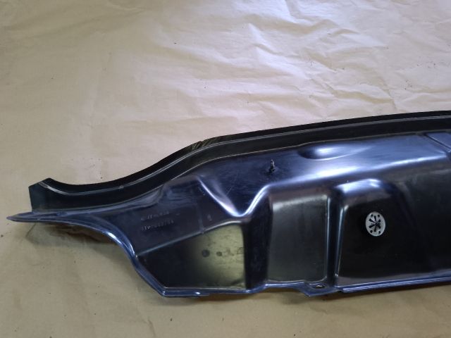 bontott VW CADDY Levélrács Tartó