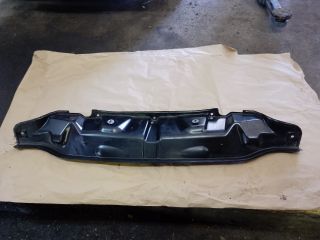 bontott VW CADDY Levélrács Tartó