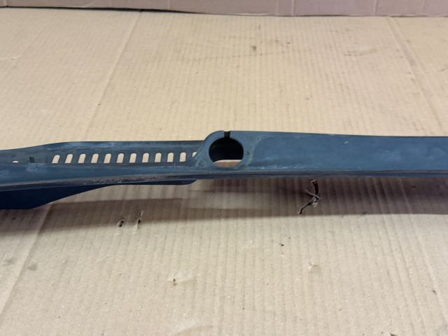 bontott VW CADDY Levélrács